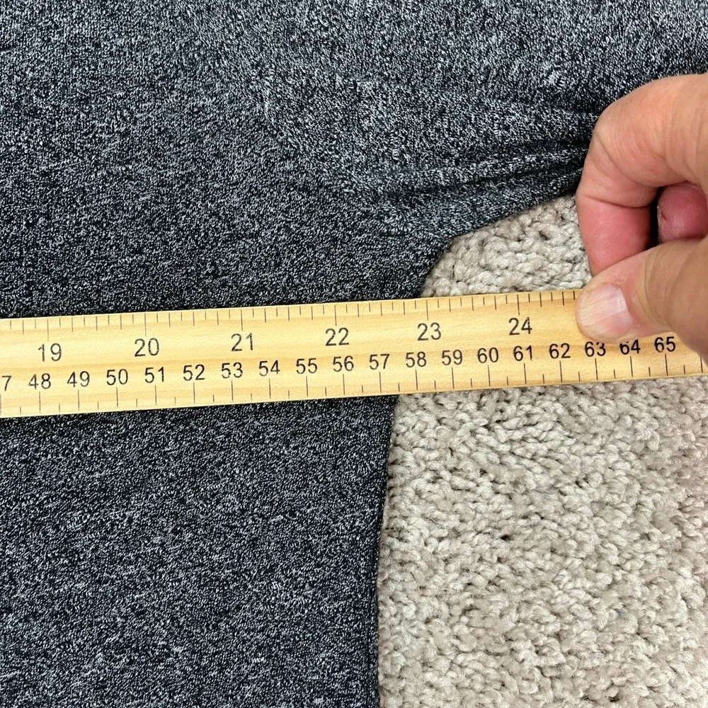 Banana Republic Mens XL Charcoal Gray Heathered Long Sleeve Quick Dry Henley EUC